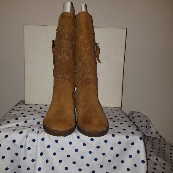 COACH BOOTS SIZE 8.5 - CAMEL COLOR SUEDE - NEW - Picture 2 of 5